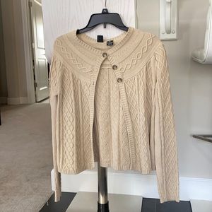 Saks fifth ave super cute cable sweater cardigan